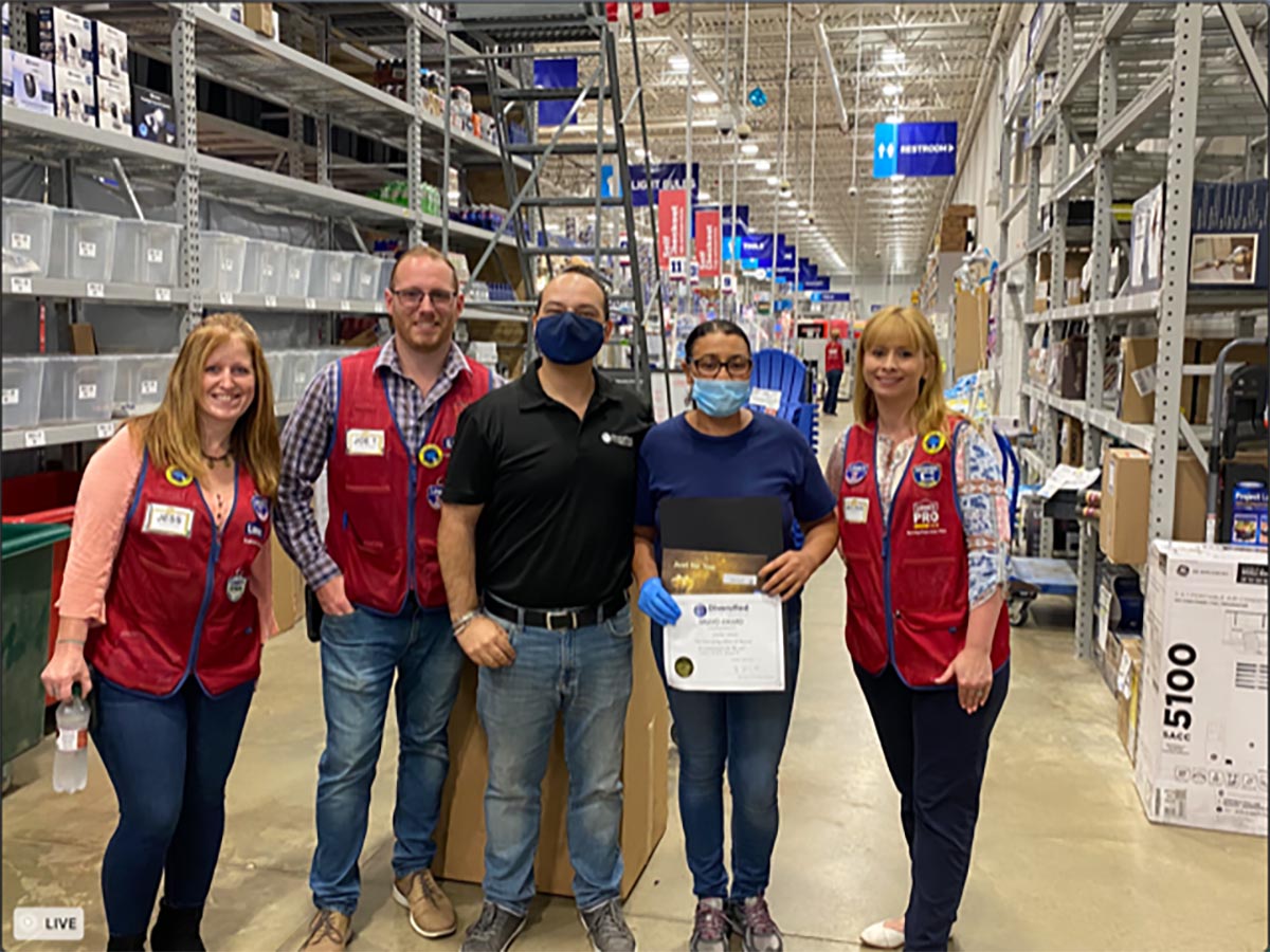 Claribel Silverio Recognized at Lowes