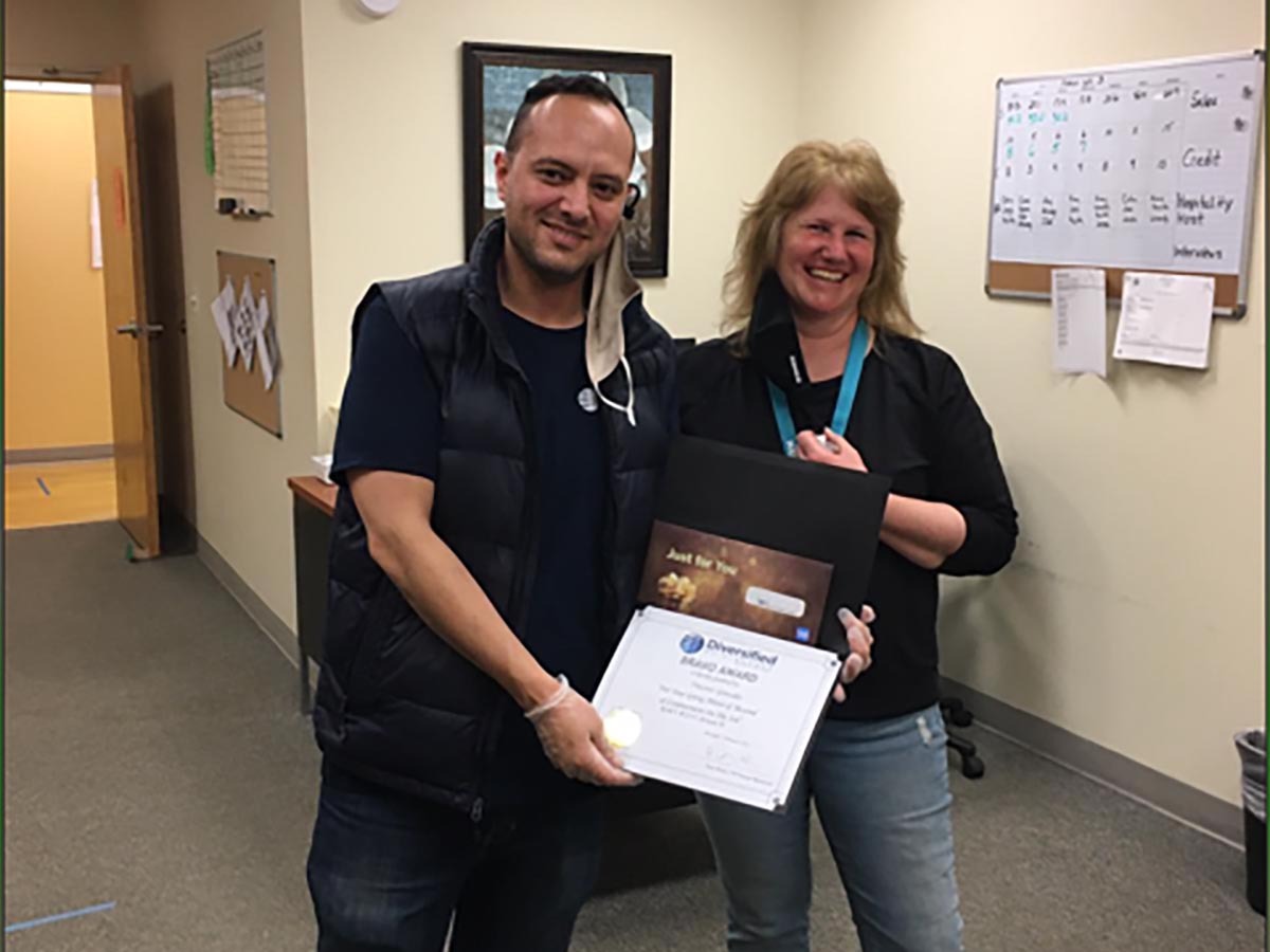 Vicente Gonzalez Earns Bravo