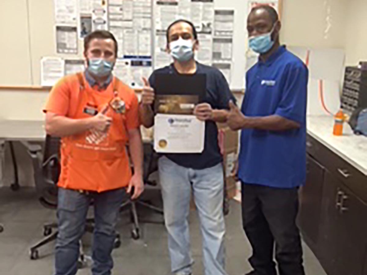 Hildalgo Demonstrates Great Teamwork